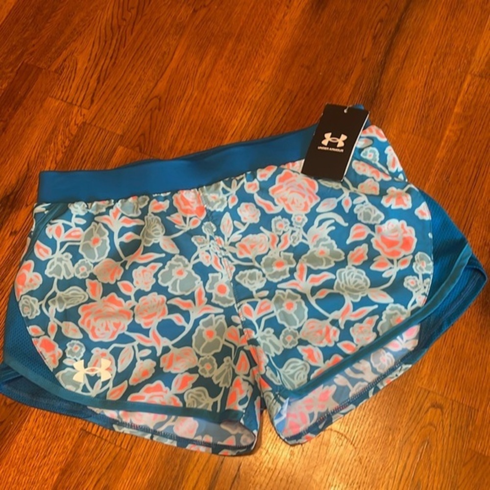 🌸NWT UNDER ARMOUR Girls Fly By Short - size XL 18